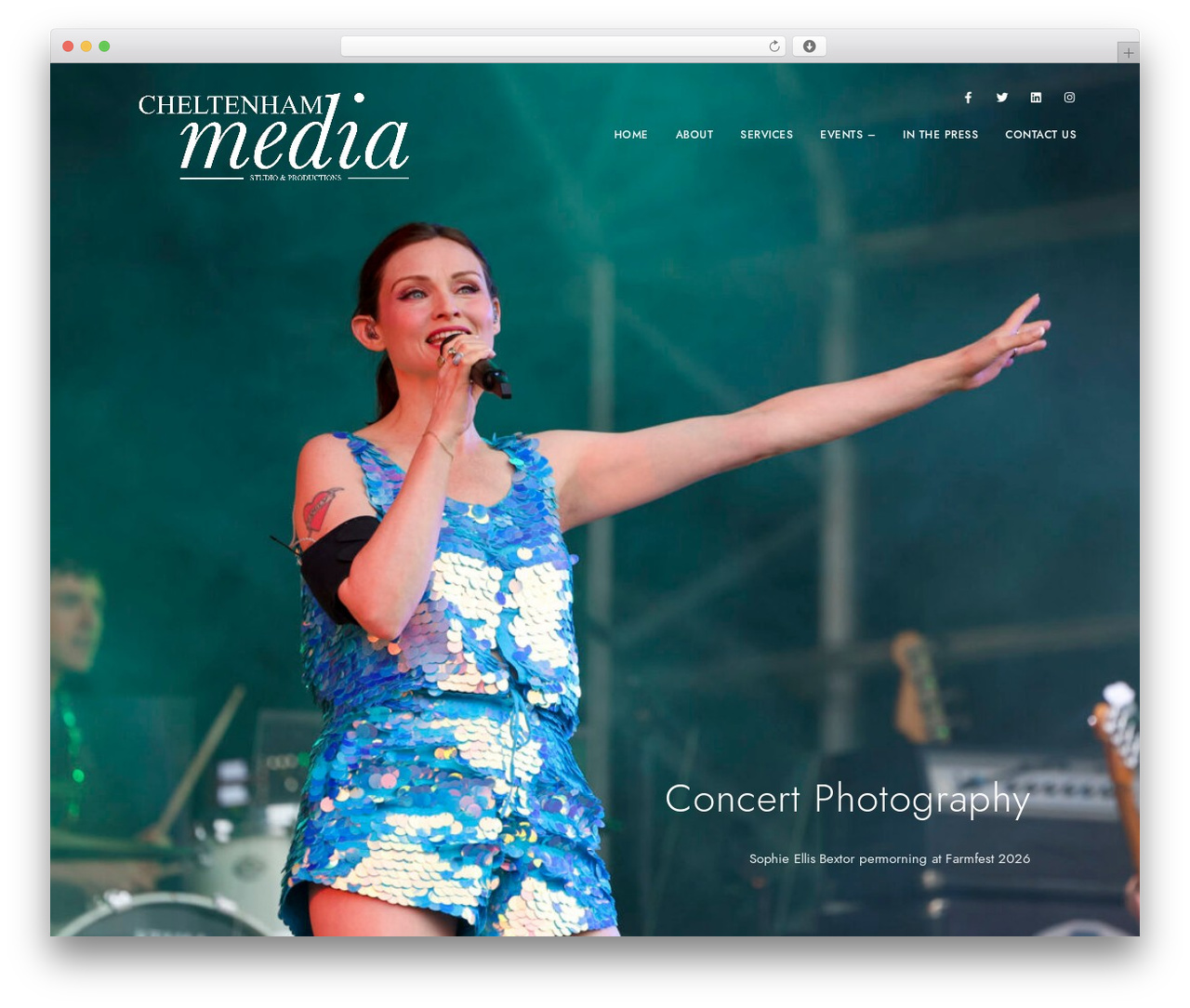 Blacksilver wallpapers WordPress theme - cheltenhammedia.com