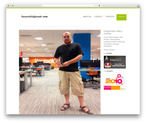 WP theme MoonLight Responsive Wordpress Theme - lucasdelafuente.com