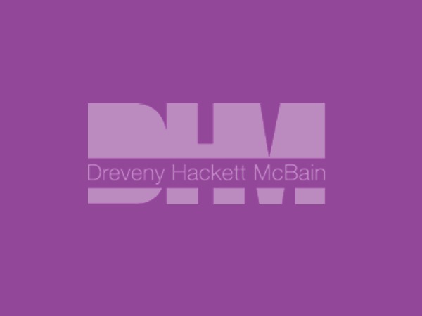 dhm WordPress blog theme by Estelle Courdoisy