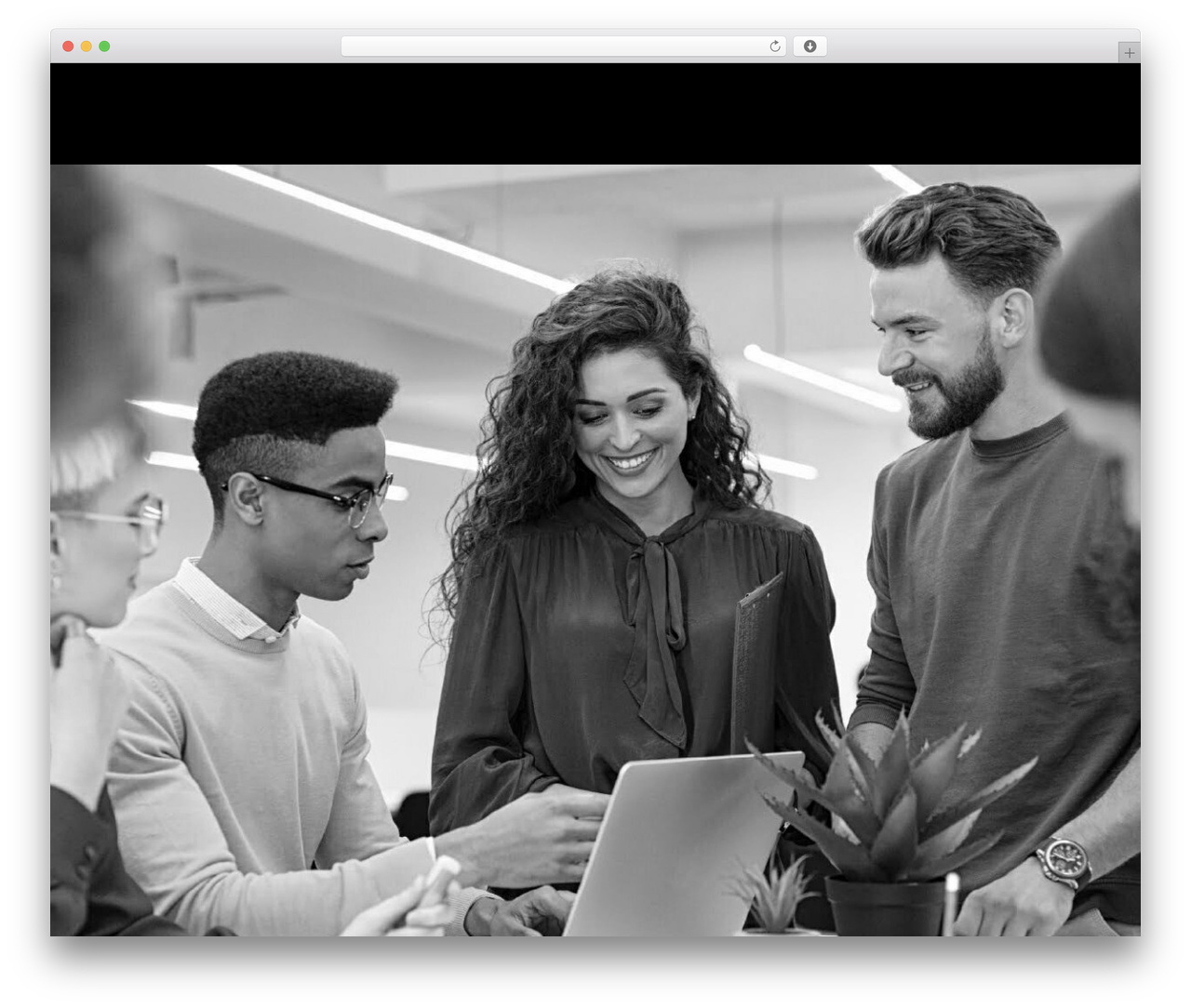 Theme WordPress Hello Elementor - akirapublicidad.com